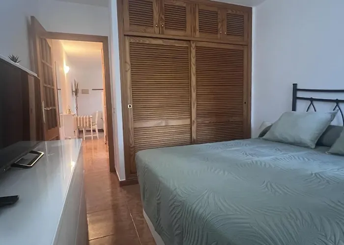 Frente A La Plaza Del Charco - Mar Y Vida Desde Tus 2 Balcones * بويرتو ذي لا كروز