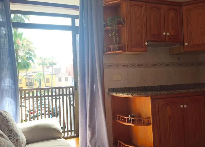 Frente A La Plaza Del Charco - Mar Y Vida Desde Tus 2 Balcones * بويرتو ذي لا كروز